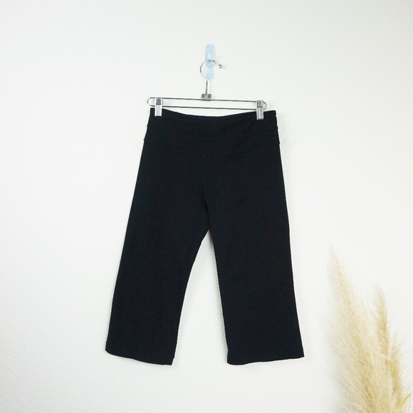 Lululemon Black Wide Leg Crop Yoga Still Pant - Picture 1 of 6